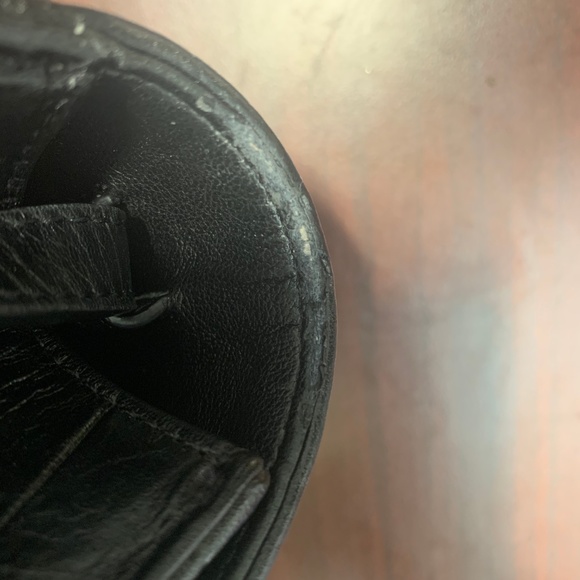 EMP.T LABEL/ Cube Box Black Crocodile - Picture 5 of 8